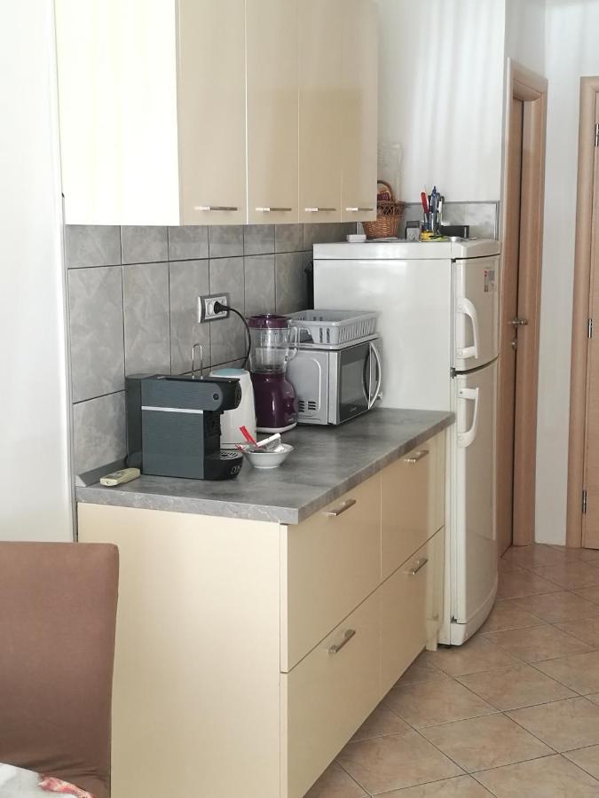 ספליט Nice And Cozy Two Single Bed Room מראה חיצוני תמונה