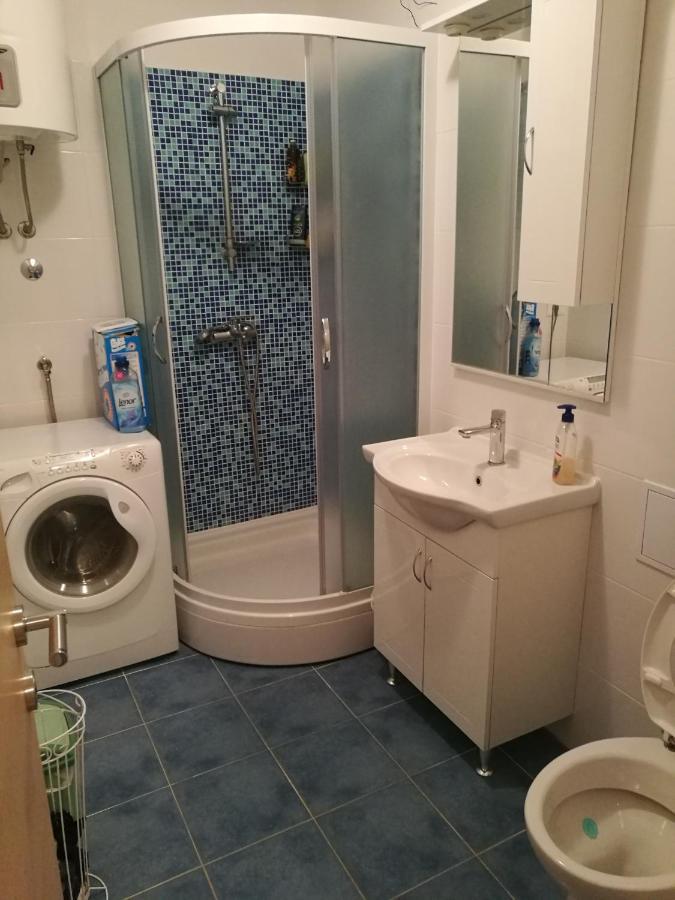 ספליט Nice And Cozy Two Single Bed Room מראה חיצוני תמונה