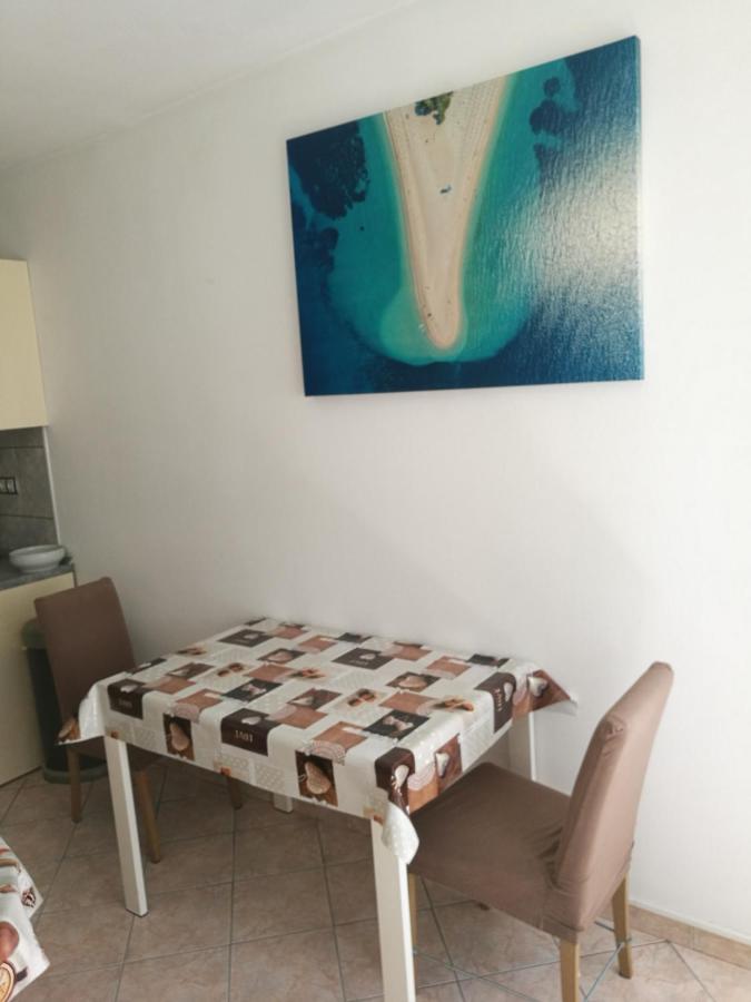 ספליט Nice And Cozy Two Single Bed Room מראה חיצוני תמונה