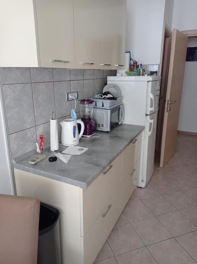 ספליט Nice And Cozy Two Single Bed Room מראה חיצוני תמונה
